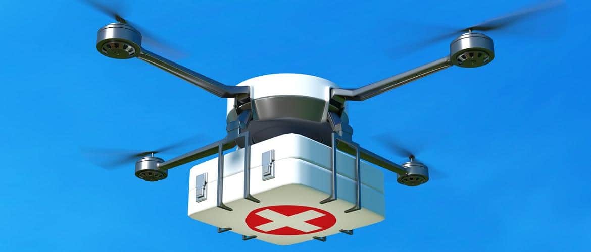 Imagem de um drone transportando um kit médico