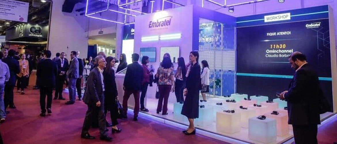 Imagem do estande da Embratel na CIAB 2018