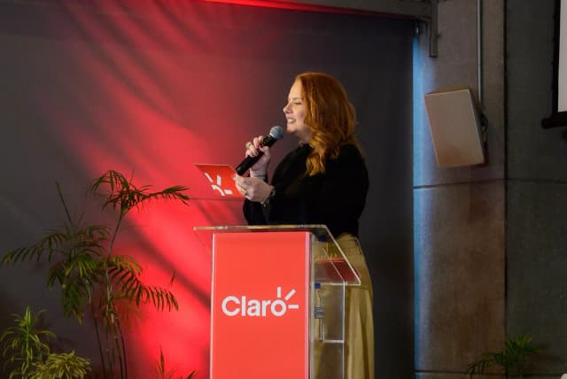 Daniely Gomiero, diretora de Desenvolvimento Humano Organizacional, Cultura e Sustentabilidade da Claro e vice-presidente de Projetos do Instituto Claro