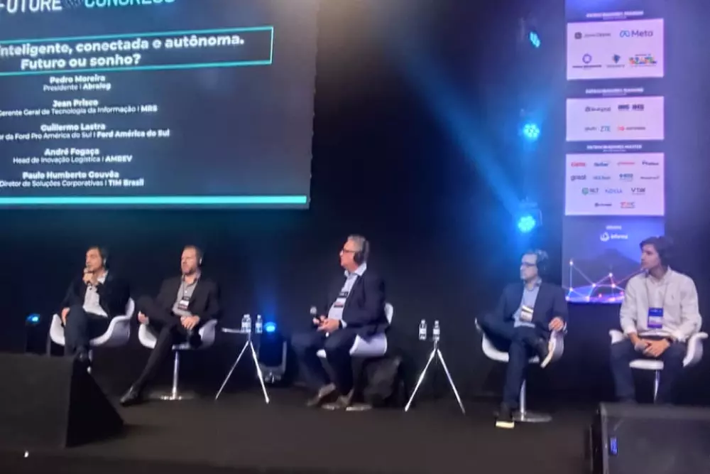 Painel "Logística inteligente, conectada e autônoma. Futuro ou sonho" do Futurecom 2025
