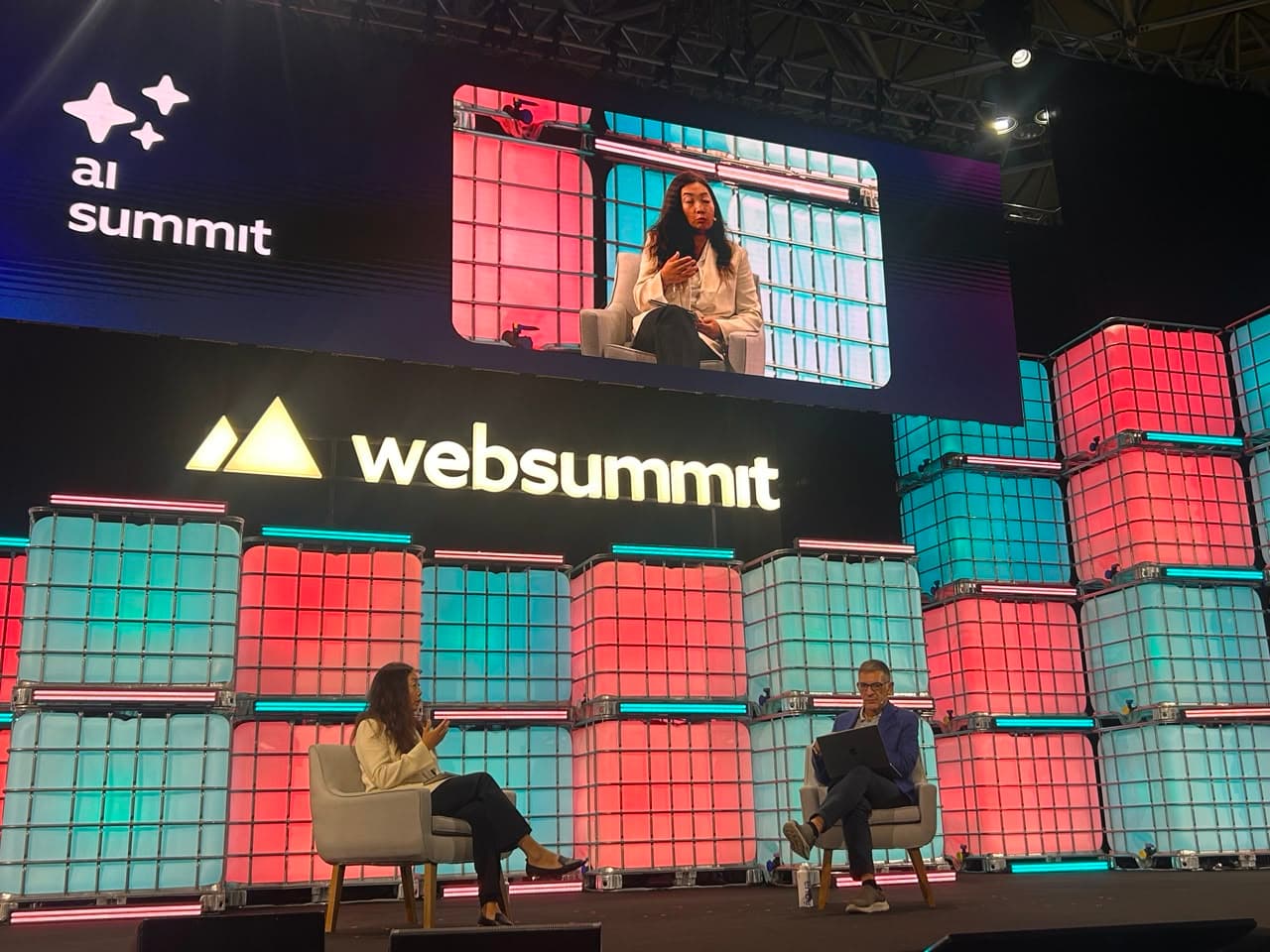 Cathy Li fala sobre IA e envelhecimento populacional durante o Web Summit Rio 2026