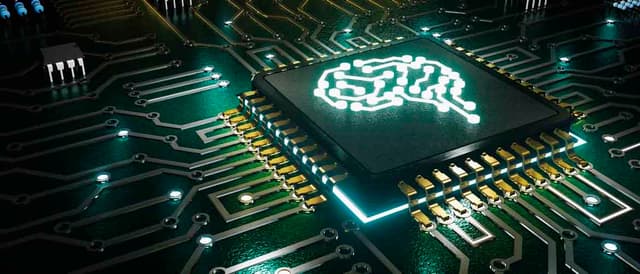 Imagem conceito de inteligência artificial, representada pelo desenho de um cérebro sobre um chip