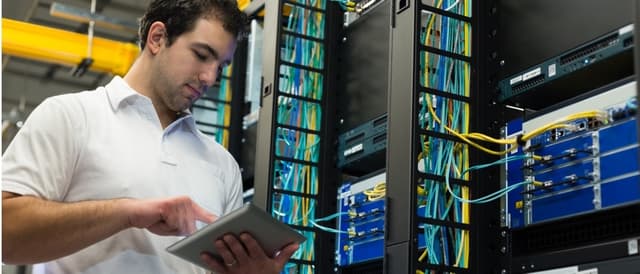 Como uma pesquisadora brasileira encontrou a conectividade de fibra óptica mais rápida do mundo?