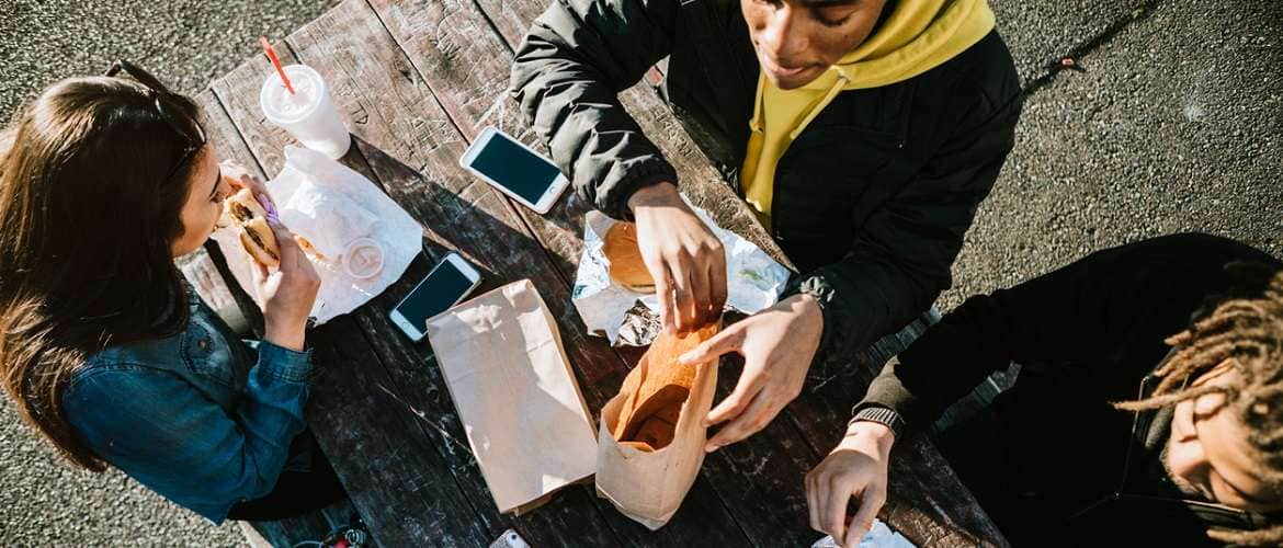 O que Inteligência Artificial tem a ver com uma rede de fast food e a Justiça