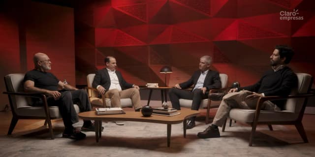 Da esquerda para a direita: Silvio Meira, Rony Vainzof, Mario Rachid e Ronaldo Lemos