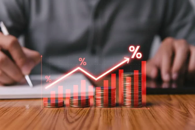 Imagem representando crescimento econômico com gráficos de barras e porcentagens, simbolizando investimentos estratégicos para superar desafios na neoindustrialização.